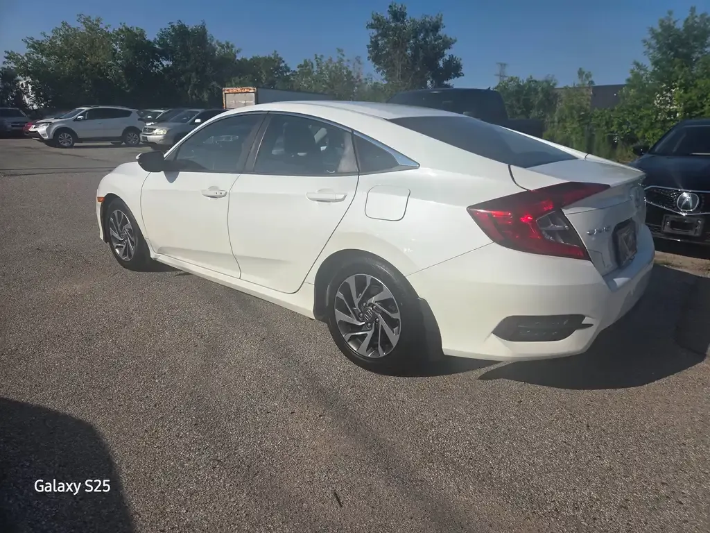 Honda Civic 2018 photo 5