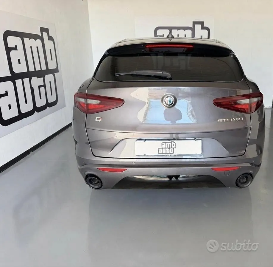 Alfa Romeo Stelvio 2022 photo 5