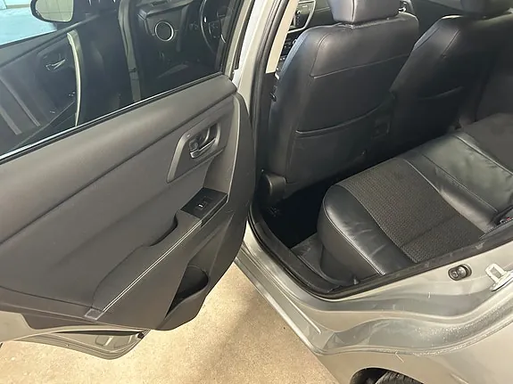 Toyota Auris 2014 photo 5
