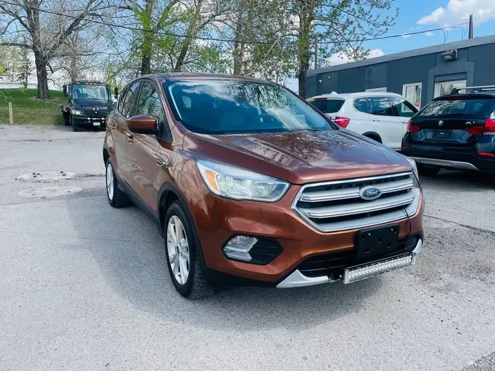 Ford Escape 2017 photo 3