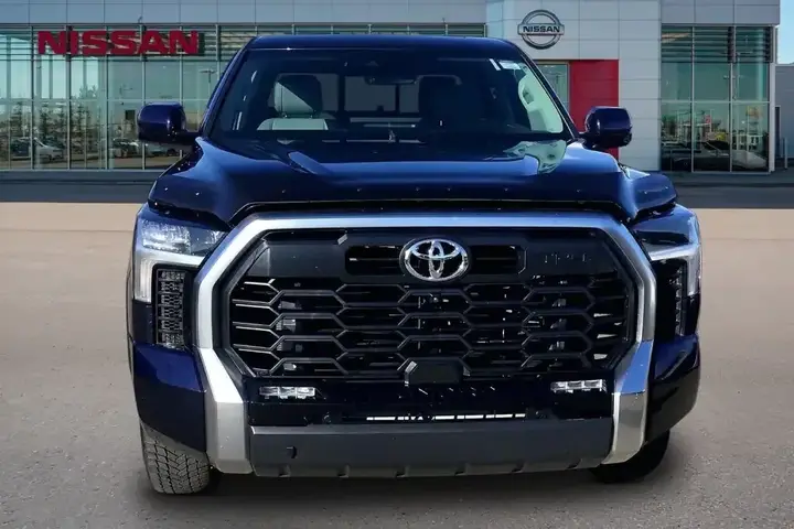Toyota Tundra 2024 photo 3