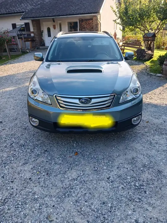 Subaru Outback 2010 photo 3