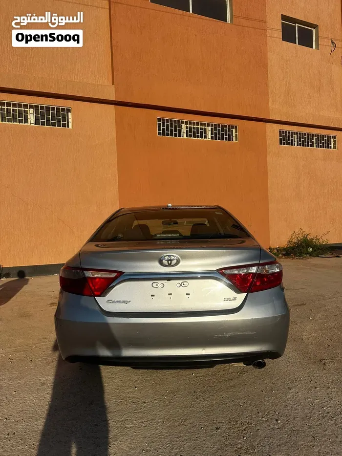 Toyota Camry 2017 photo 2
