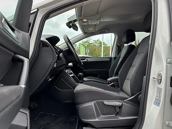 Volkswagen Touran 2021 photo 3