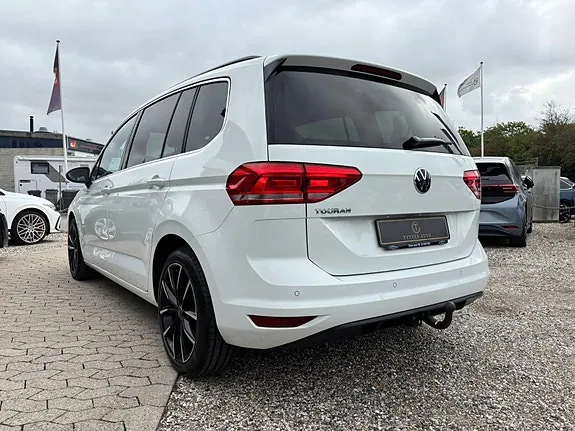 Volkswagen Touran 2021 photo 5