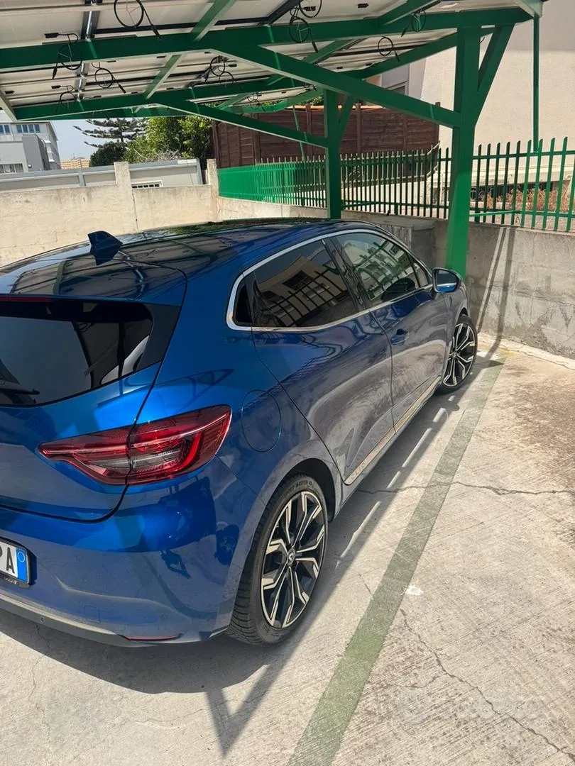 Renault Clio 2019 photo 2