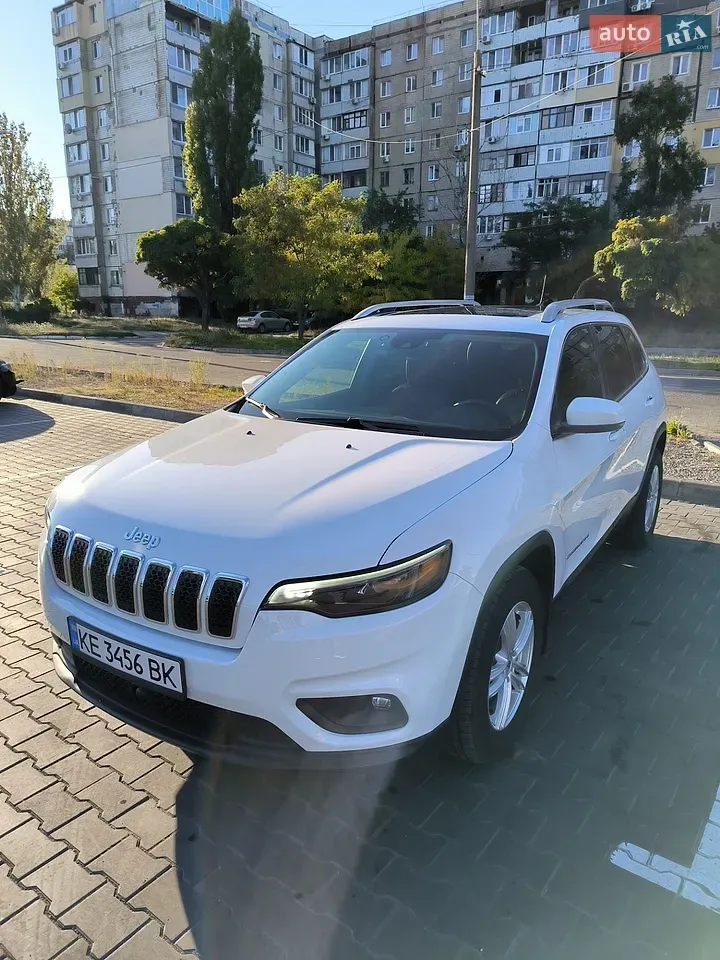 Jeep Cherokee 2021 photo 2