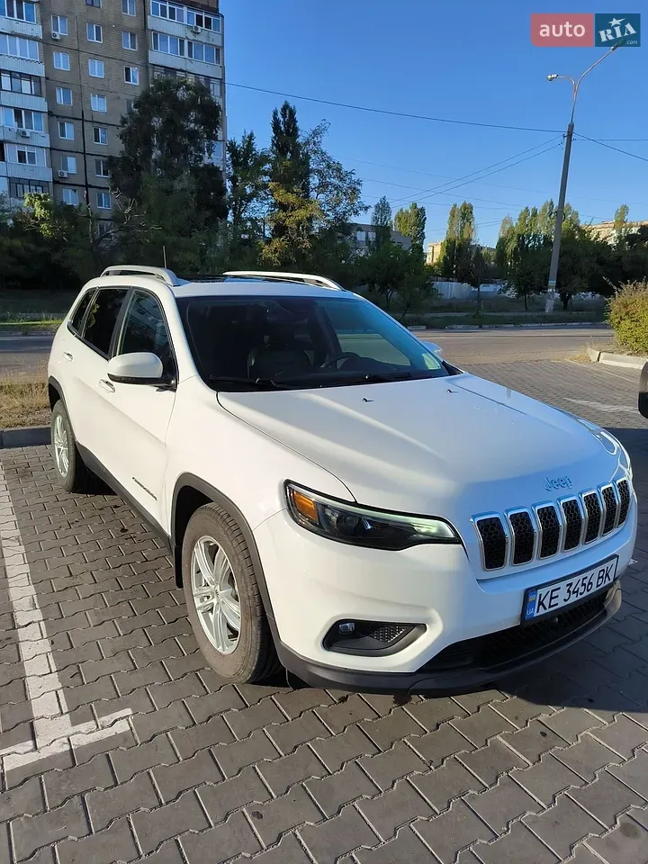 Jeep Cherokee 2021 photo 3