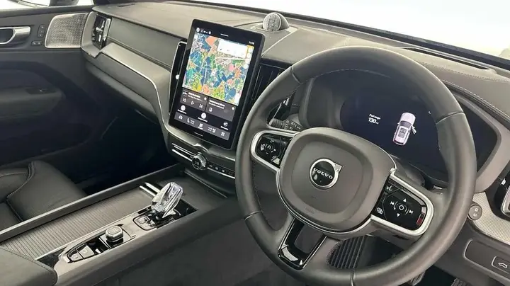 Volvo Xc60 2025 photo 2