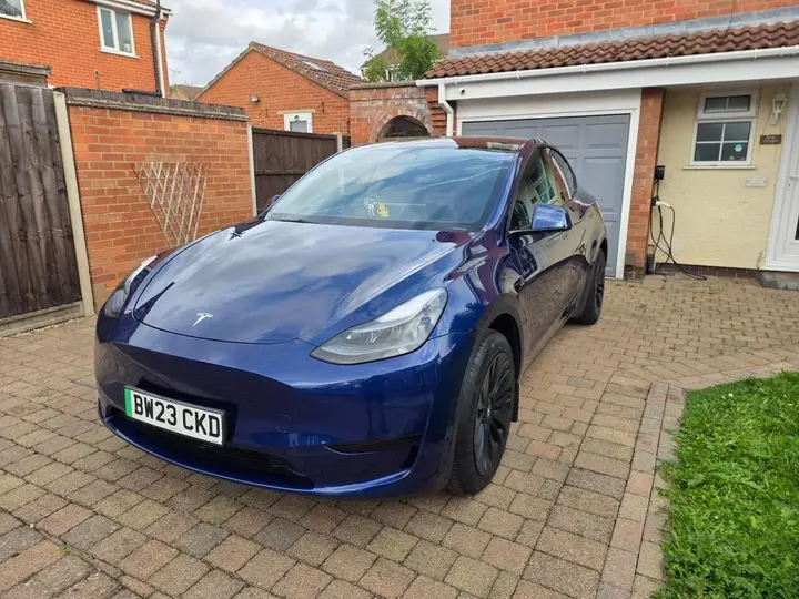 Tesla Model Y 2023 photo 5