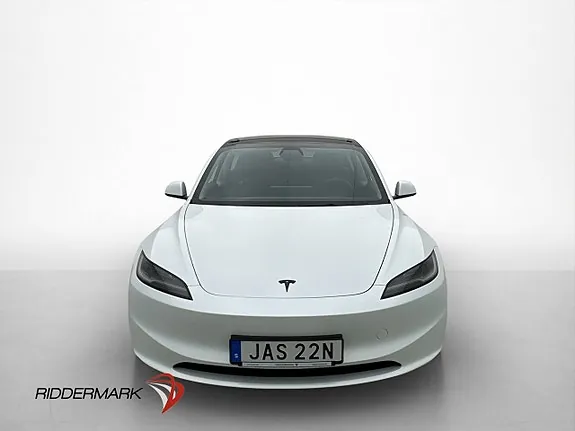 Tesla Model 3 2024 photo 3