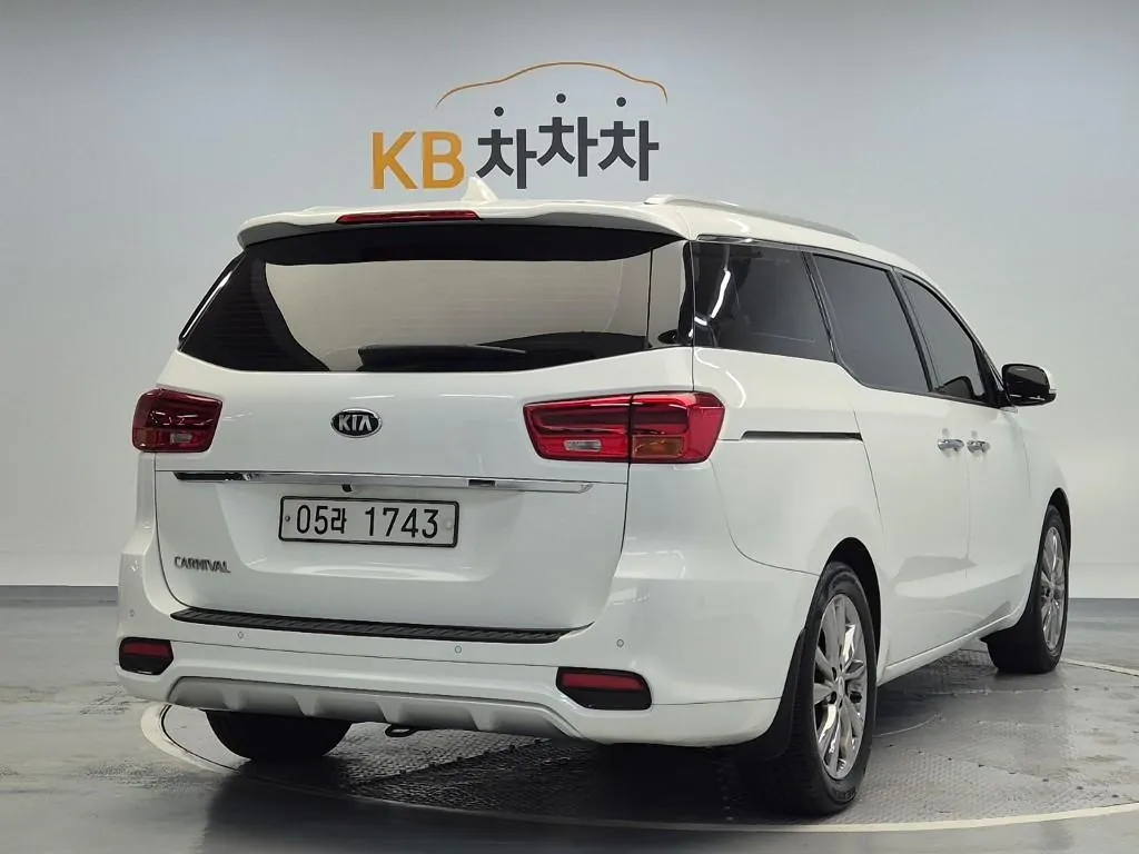 Kia Carnival 2019 photo 3