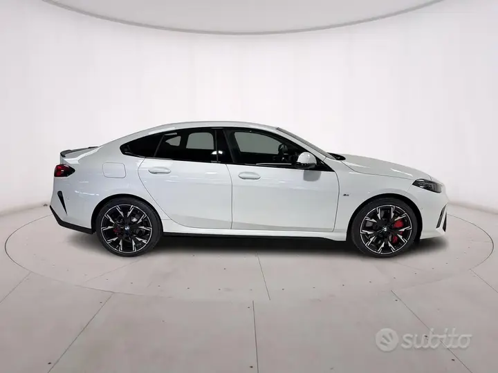 BMW 2 Series 2023 photo 4