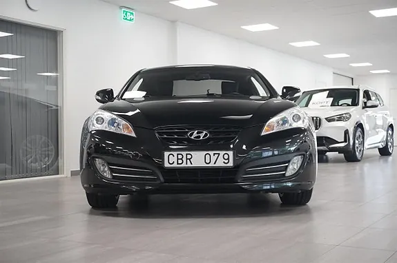 Hyundai Genesis 2011 photo 5