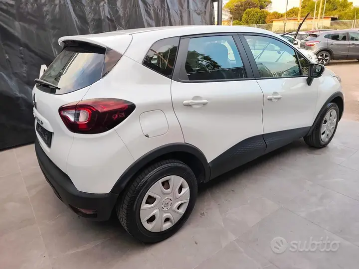 Renault Captur 2018 photo 4