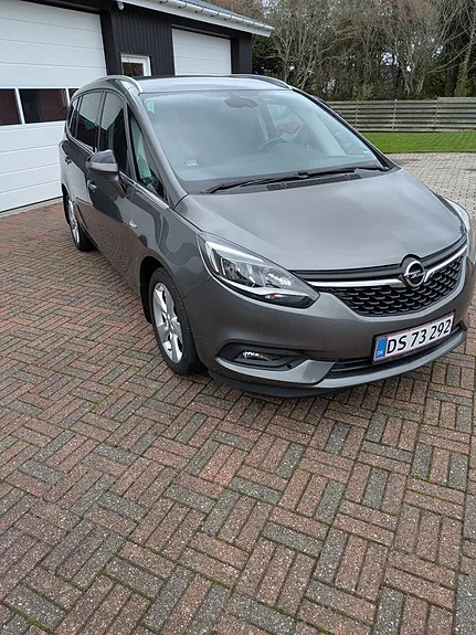 Opel Zafira Tourer 2017 photo 4