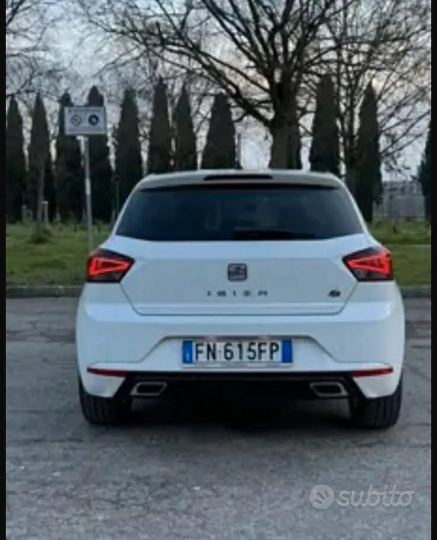 Seat Ibiza 2018 photo 2