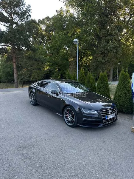 Audi A7 2012 photo 2