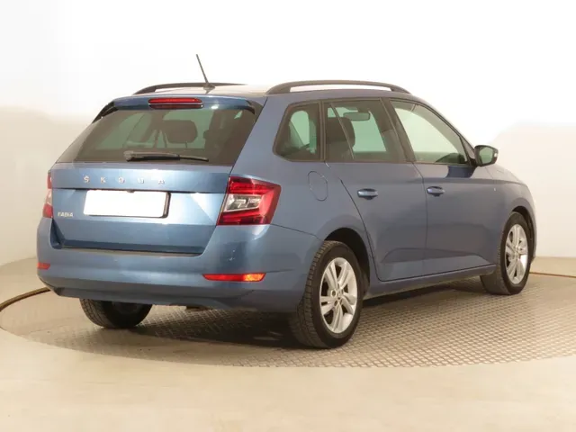 Skoda Fabia Combi 2021 photo 4