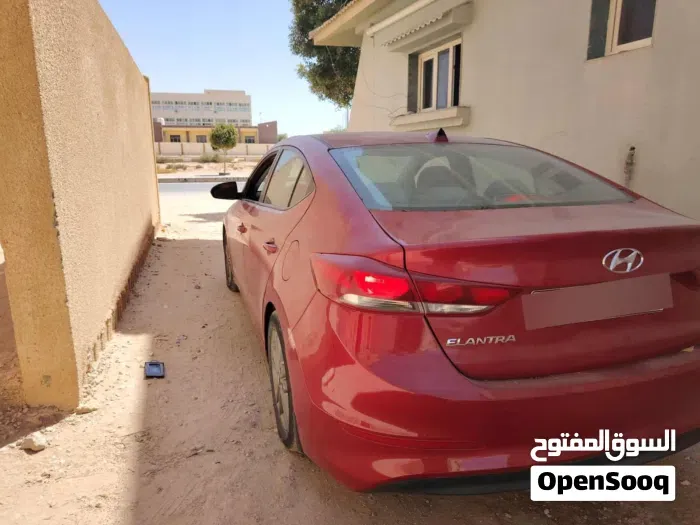 Hyundai Elantra 2017 photo 2