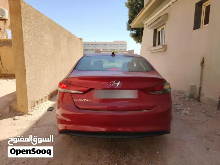 Hyundai Elantra 2017 photo 3