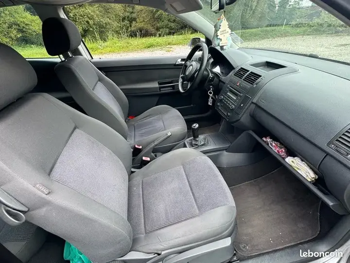 Volkswagen Polo 2006 photo 3