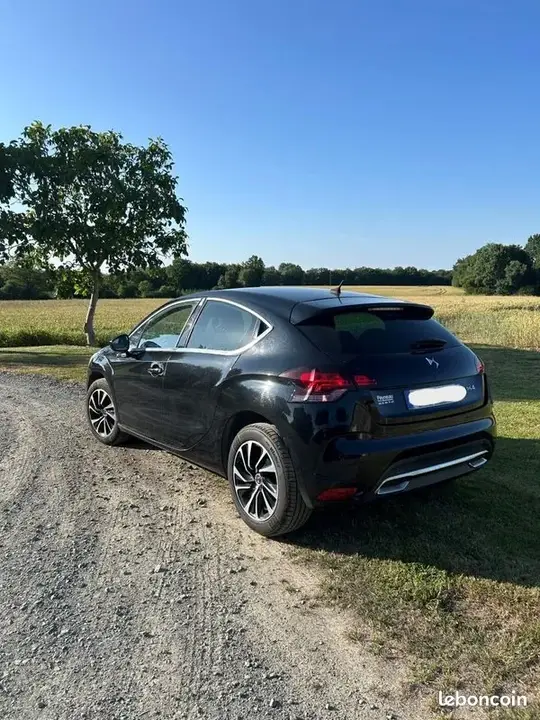 DS Automobiles Ds 4 2016 photo 2