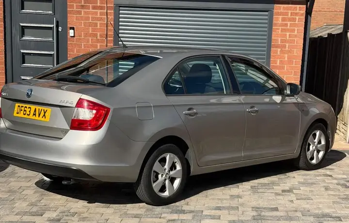 Skoda Rapid 2013 photo 4