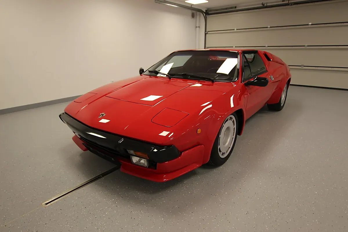 Lamborghini Jalpa 1986 photo 2