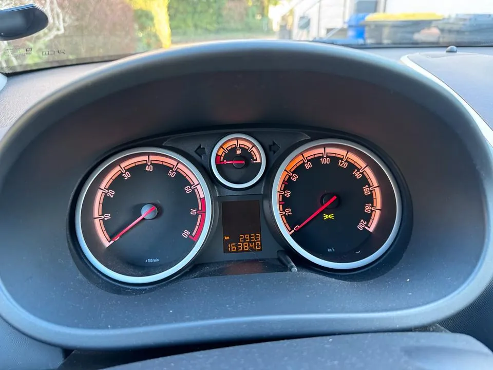 Opel Corsa D