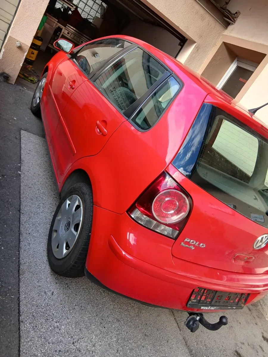 Volkswagen Polo 2008 photo 3