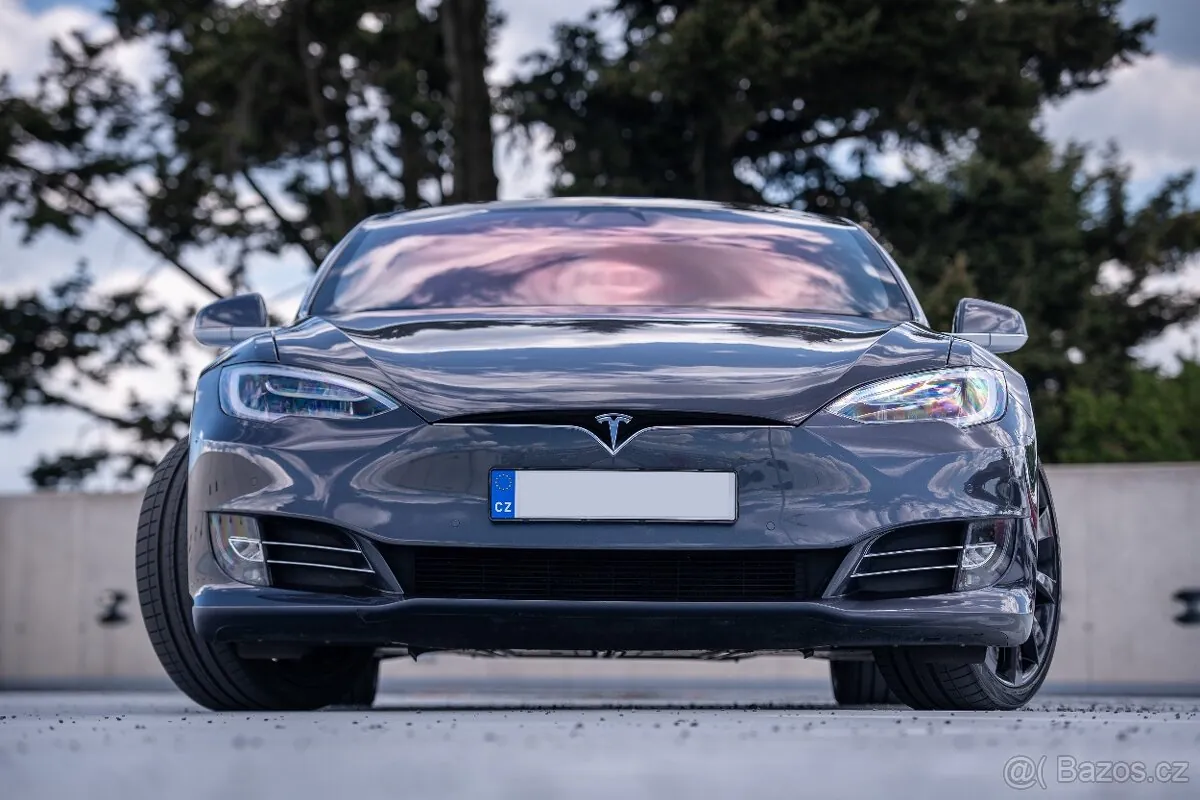 Tesla Model S 2018 photo 3