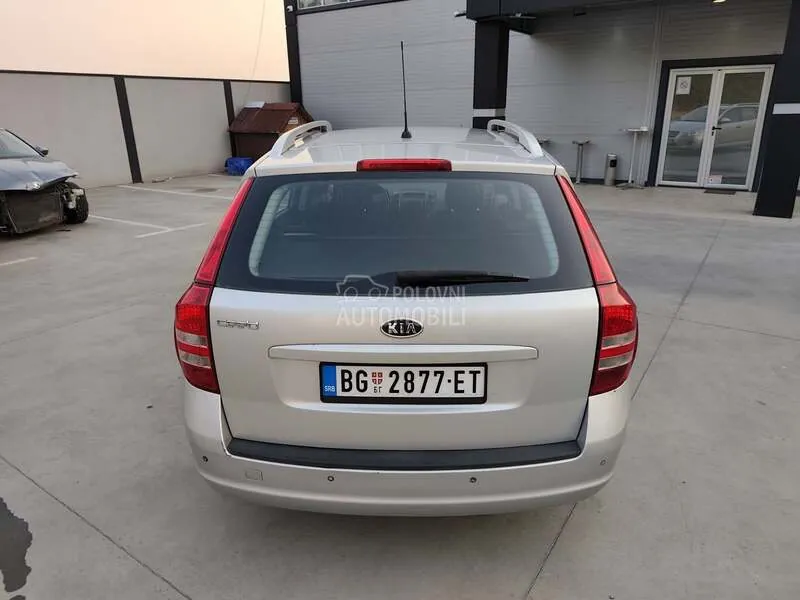 Kia Ceed Sw 2009 photo 4