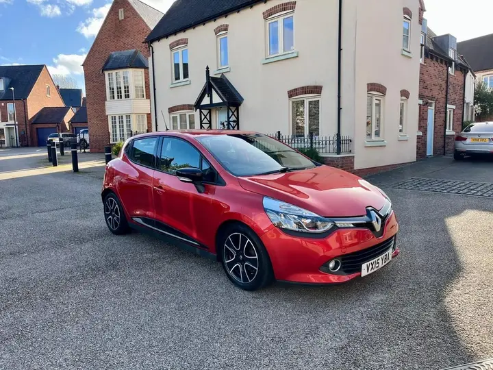 Renault Clio 2015 photo 2