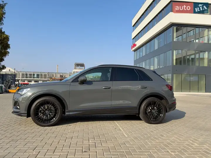 Audi Q3 2021 photo 4