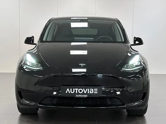 Tesla Model Y 2023 photo 3