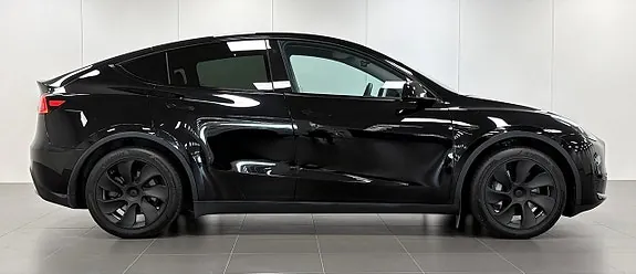 Tesla Model Y 2023 photo 4