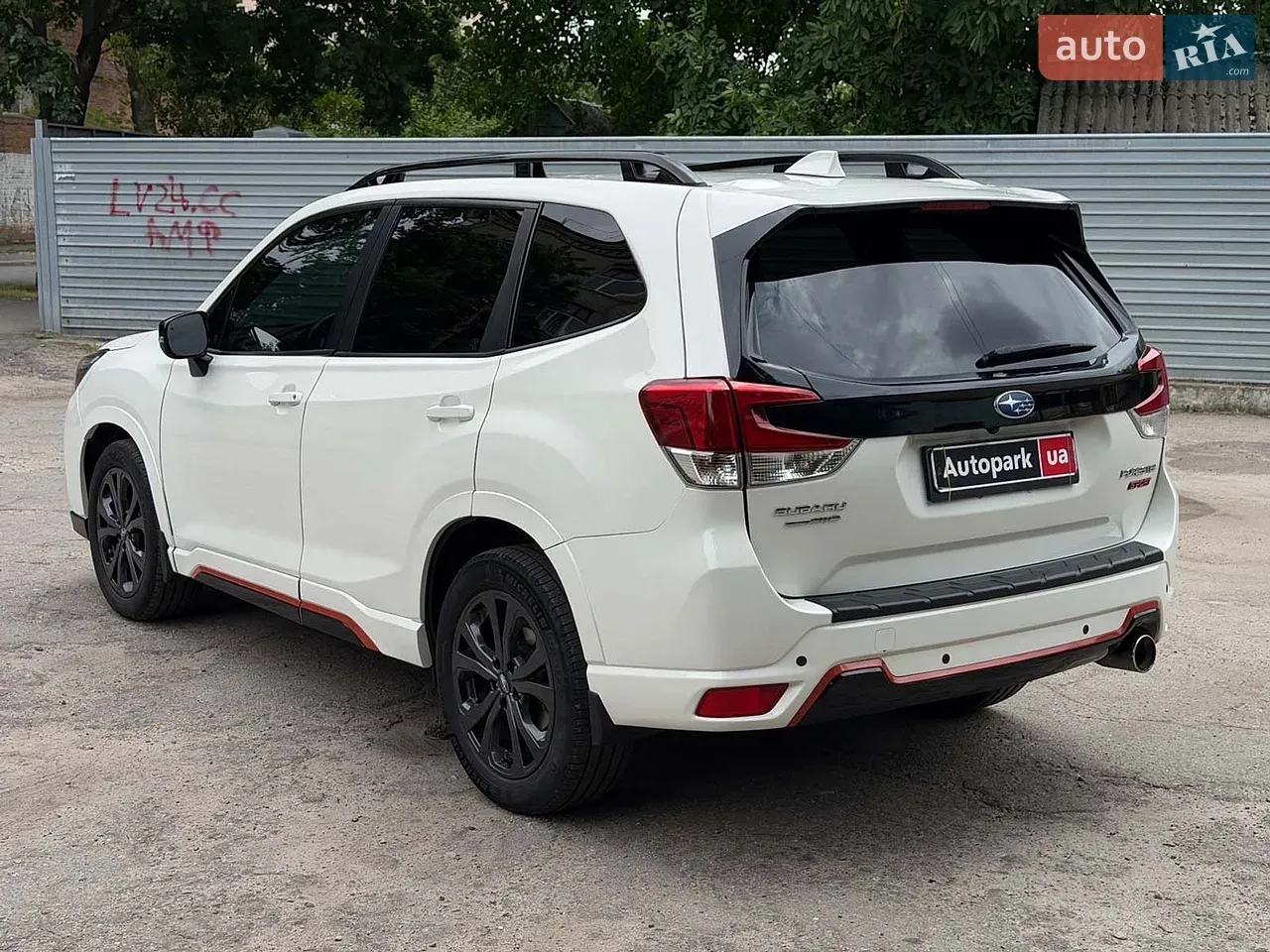 Subaru Forester 2018 photo 2