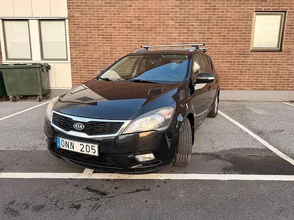 Kia Ceed 2010 photo 2