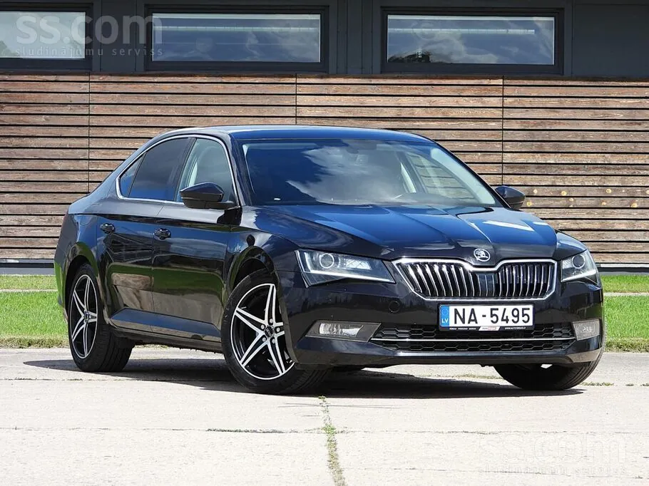 Skoda Superb 2019 photo 3