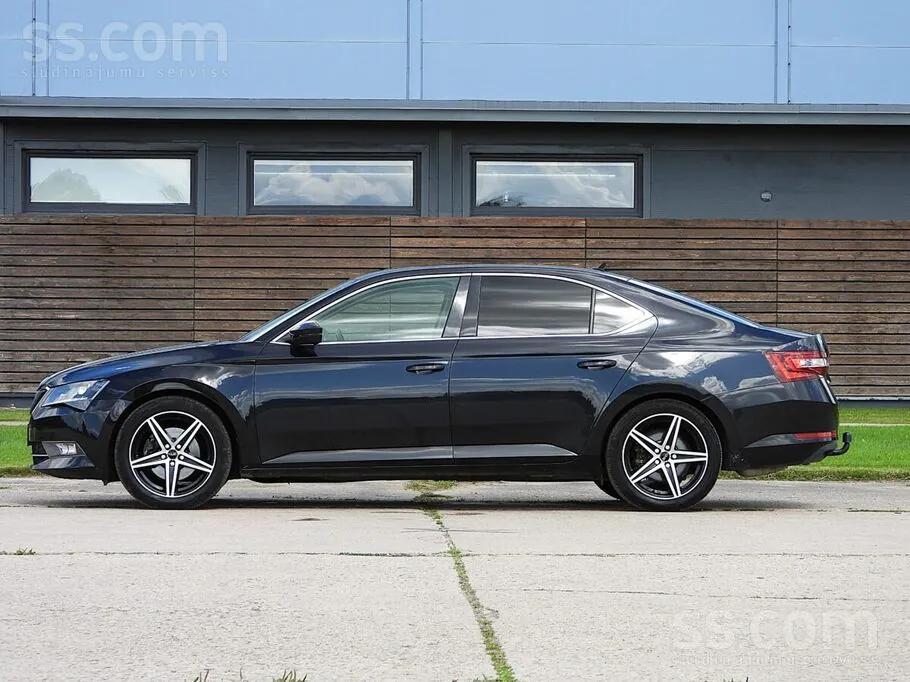Skoda Superb 2019 photo 4