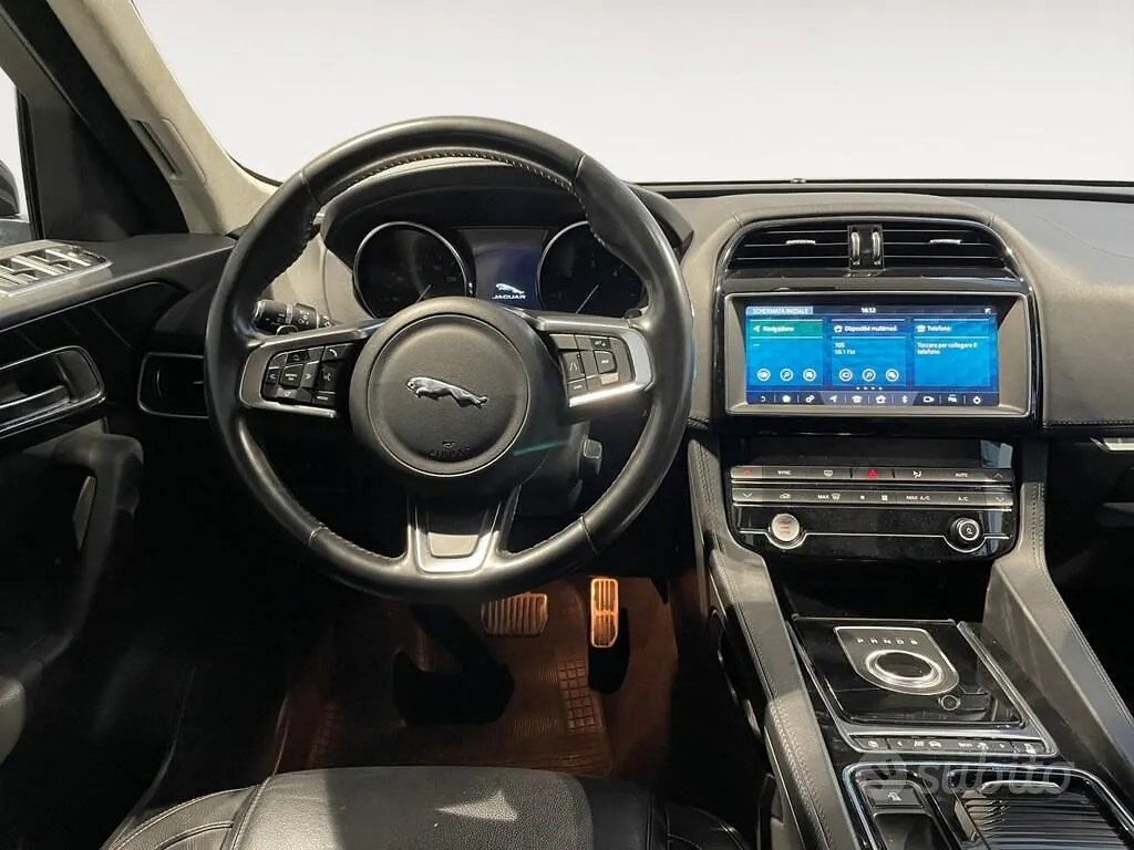 Jaguar F-Pace 2019 photo 5