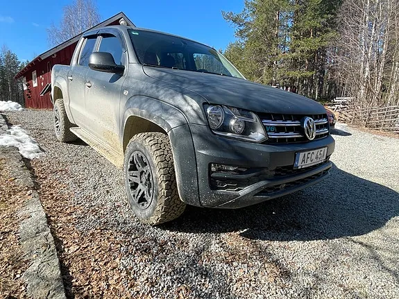 Volkswagen Amarok 2018 photo 2