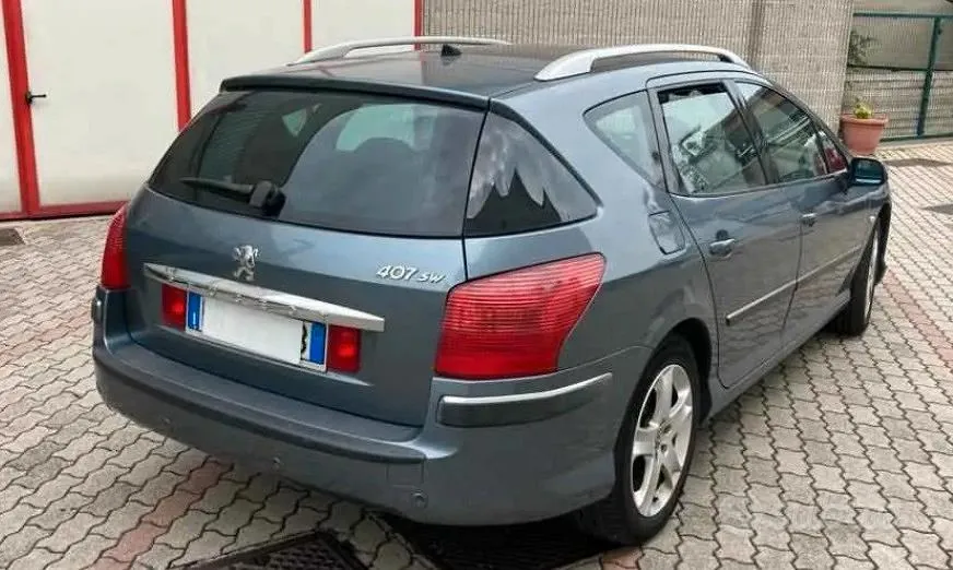 Peugeot 407 2005 photo 3