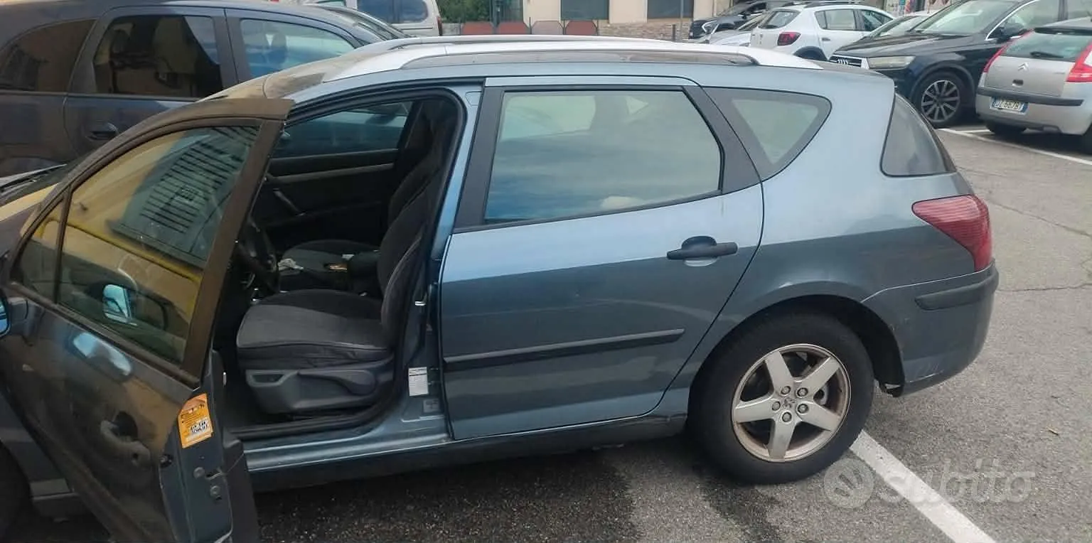 Peugeot 407