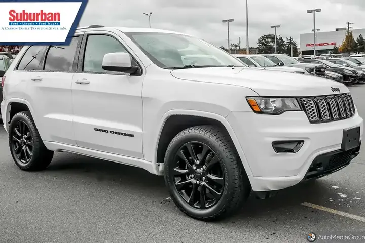 Jeep Grand Cherokee 2018 photo 3