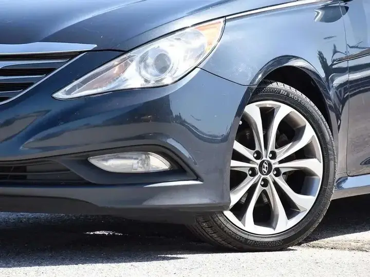 Hyundai Sonata 2014 photo 2