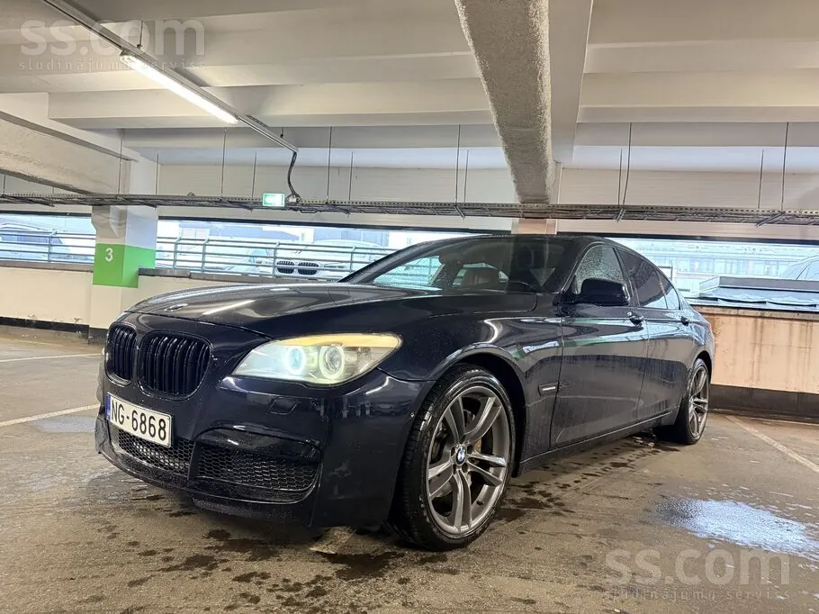 BMW 740Xd 2011 photo 2
