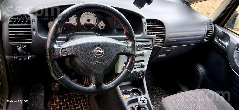 Opel Zafira 2003 photo 4