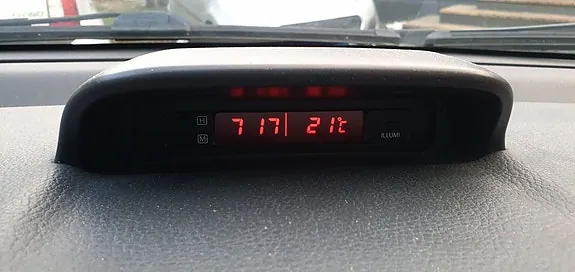 Suzuki Liana 2005 photo 4